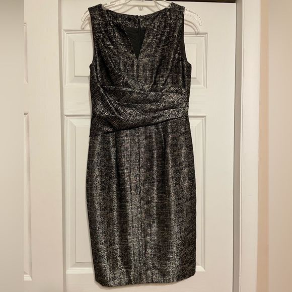 Adrianna Papell Black & Gold Brocade Dress - Size 4 - Picture 4 of 11